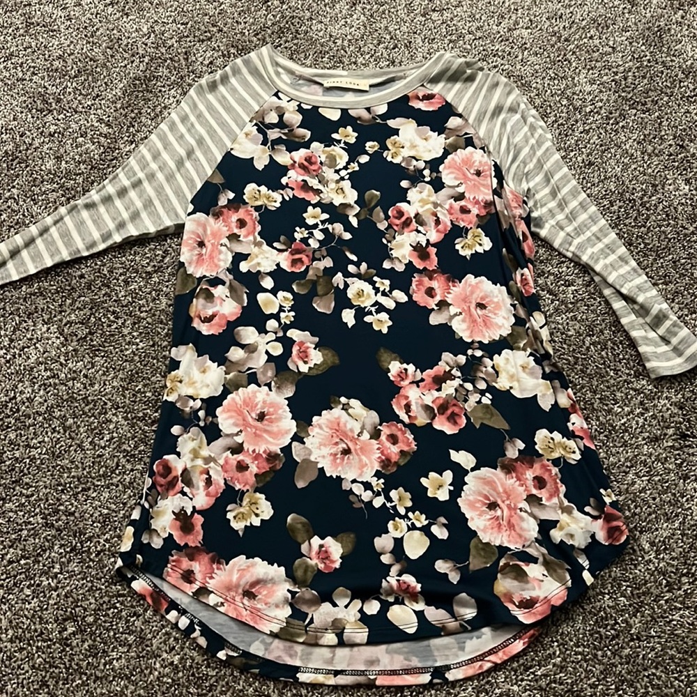 NWOT floral top
